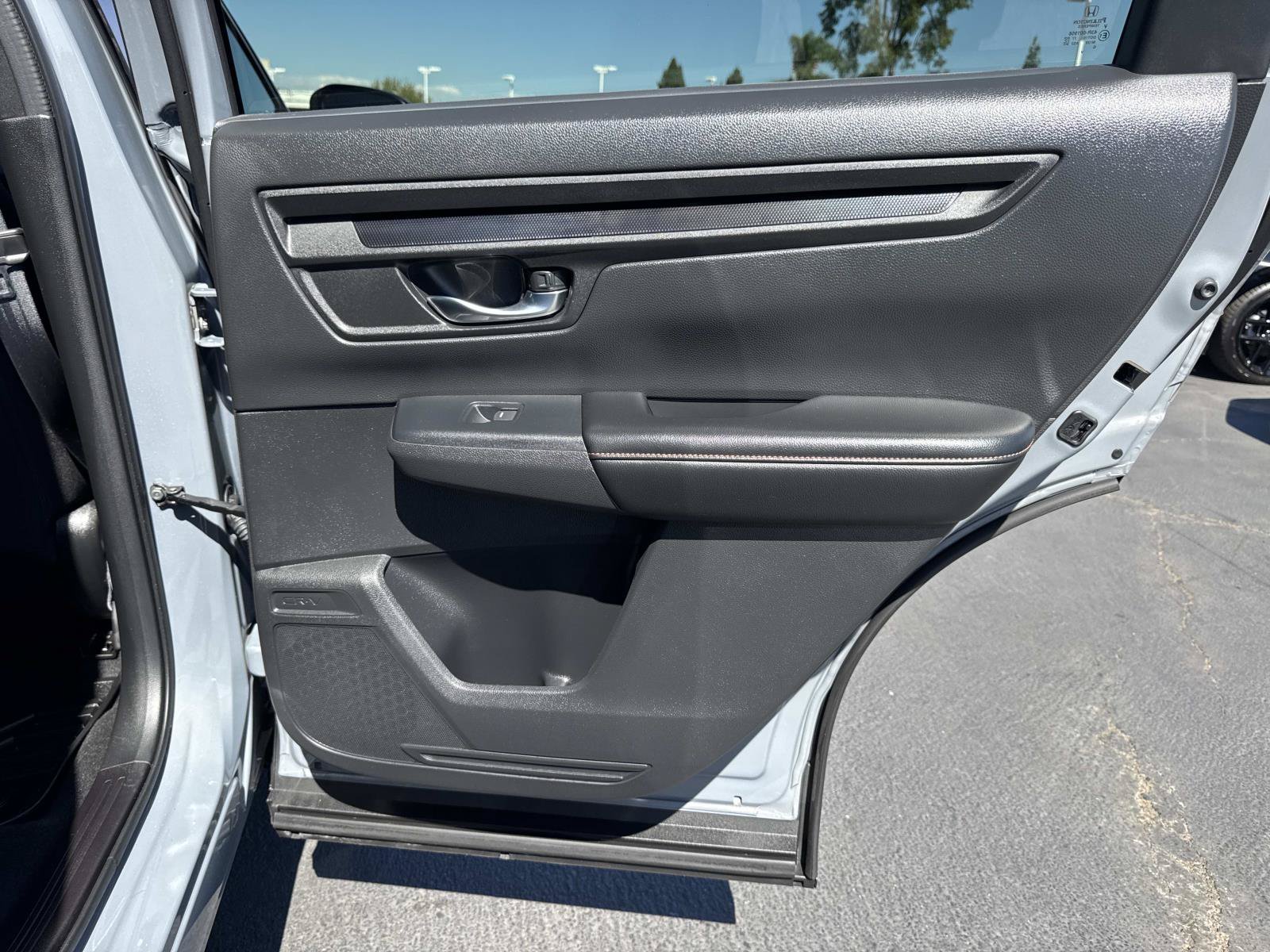 Used 2025 Honda CR-V Sport image 32