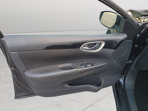 Used 2018 Nissan Sentra SV FWD image 7