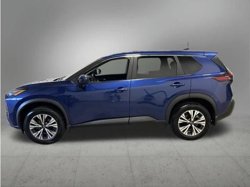 Used 2023 Nissan Rogue SV AWD/4WD image 2