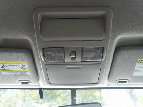 Used 2019 Nissan Frontier SV image 22