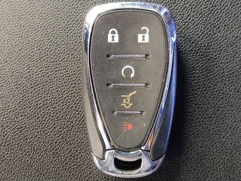 Used 2020 Chevrolet Equinox LT FWD image 32