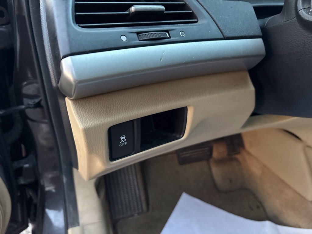 Used 2012 Honda Accord LX image 15