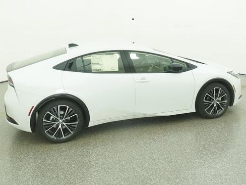New 2026 Toyota Prius XLE image 10