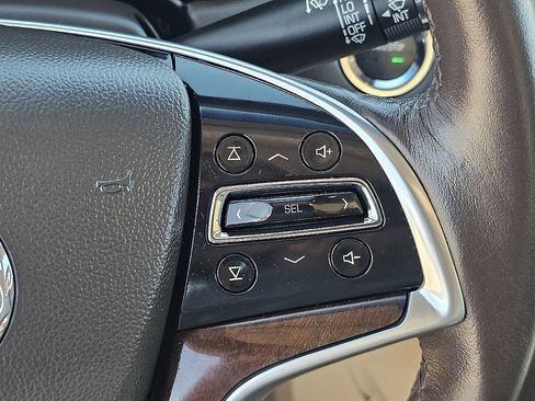 Used 2013 Cadillac XTS Luxury w/ Driver Awareness Package image 34