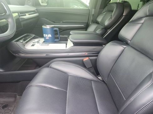 Used 2026 Lincoln Navigator Reserve w/ Jet Appearance Package AWD/4WD image 5