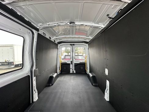 New 2026 Ford Transit 250 148 Medium Roof Extended AWD w/ Load Area Protection Package image 22