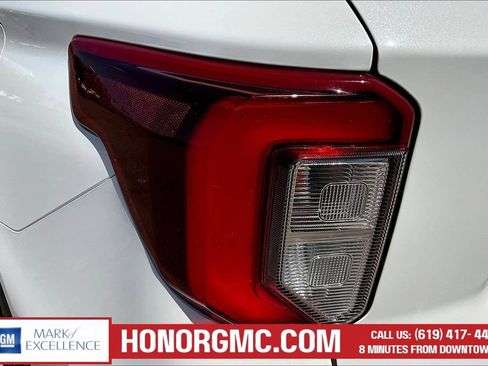 Used 2023 Ford Explorer ST w/ Equipment Group 401A AWD/4WD image 23