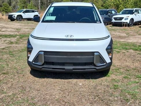 New 2027 Hyundai Kona SEL Sport FWD image 2