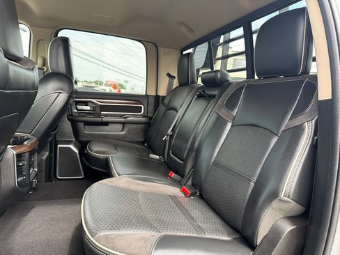 Used 2022 RAM 3500 Laramie AWD/4WD image 19