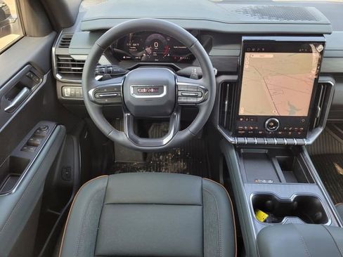 New 2026 GMC Acadia AT4 w/ Luxury Package image 10