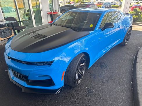 Used 2023 Chevrolet Camaro SS RWD image 1