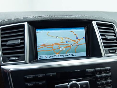 Used 2015 Mercedes-Benz GL 450 4MATIC image 17