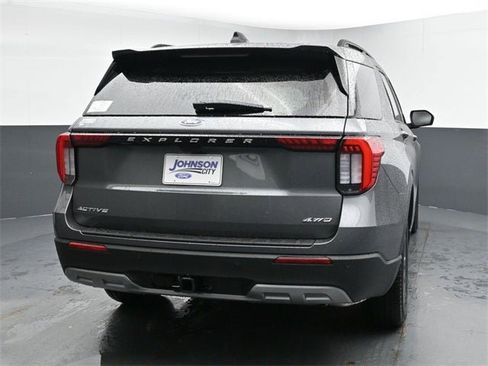 New 2026 Ford Explorer Active w/ Active Comfort Package image 14