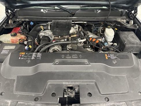 Used 2013 Chevrolet Silverado 2500 LT w/ Interior Plus Package image 17