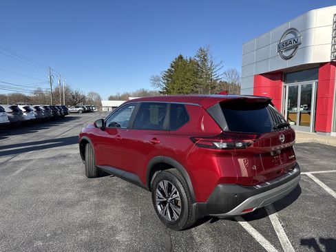 Used 2023 Nissan Rogue SV AWD/4WD image 10
