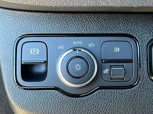 New 2025 Mercedes-Benz Sprinter 2500 image 17