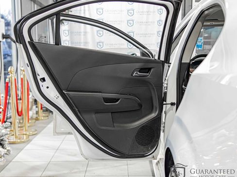 Used 2017 Chevrolet Sonic LT w/ Convenience Package image 30