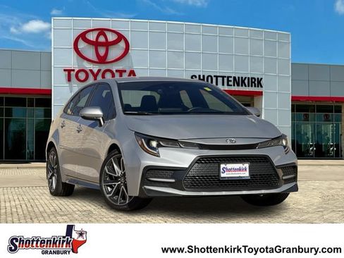 Used 2020 Toyota Corolla SE FWD image 1