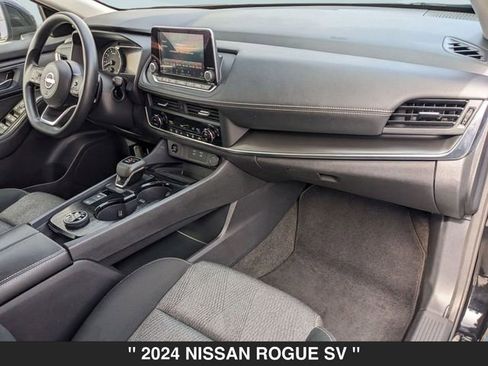 Used 2024 Nissan Rogue SV image 29