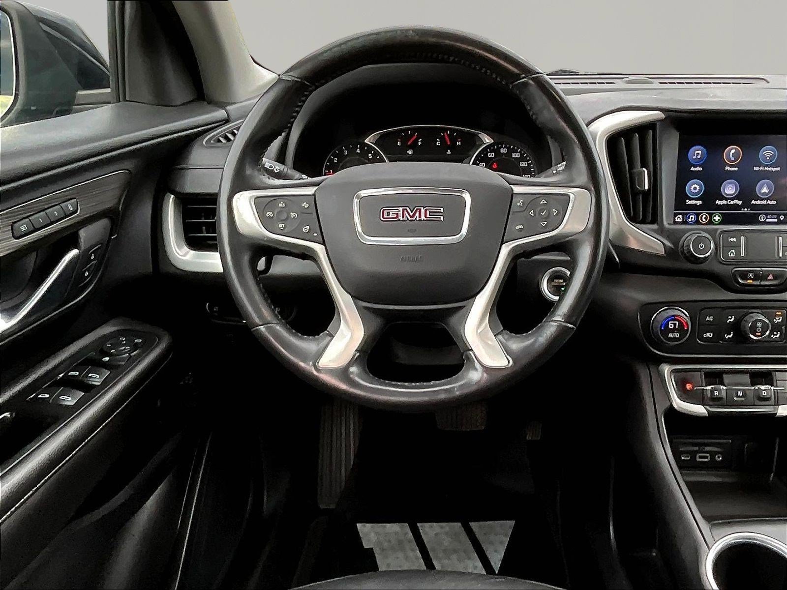 Used 2022 GMC Terrain SLT w/ LPO, 'HIT The Road' Package FWD image 8