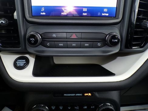 Used 2024 Ford Bronco Sport Heritage w/ Heritage Convenience Package image 28