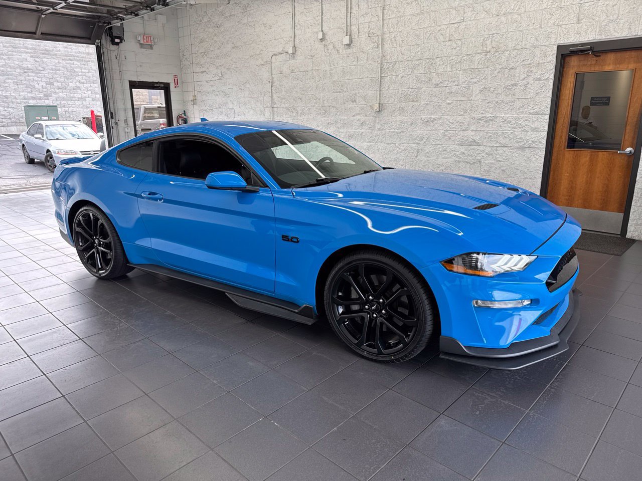 Used 2023 Ford Mustang GT Premium RWD image 1