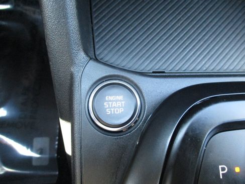 Used 2025 Kia K4 FWD image 23