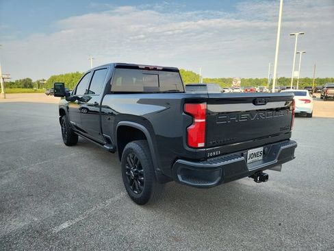 Used 2025 Chevrolet Silverado 2500 High Country w/ Midnight Edition AWD/4WD image 7
