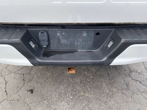 Used 2018 Ford F150 XLT w/ Equipment Group 302A Luxury AWD/4WD image 4