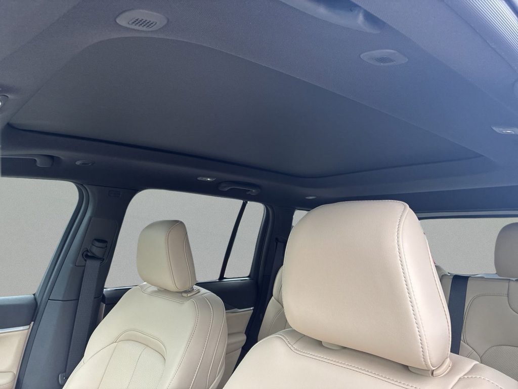 New 2025 Jeep Grand Cherokee Limited RWD image 42