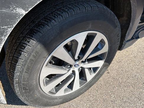 Used 2023 Subaru Outback Premium w/ Popular Package #1 image 14