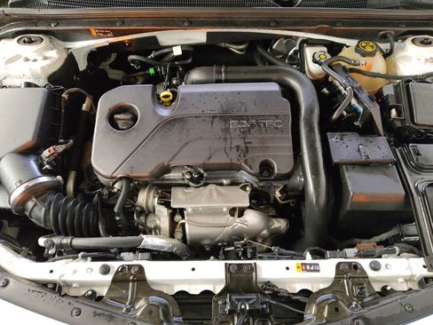 Used 2022 Chevrolet Malibu LS w/ Driver Confidence Package II FWD image 30