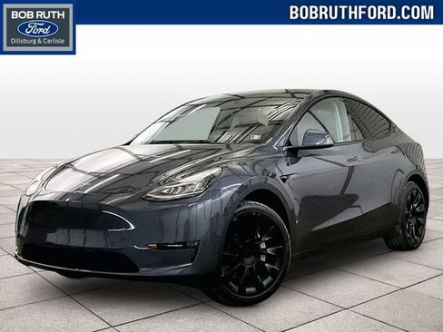 Used 2023 Tesla Model Y Long Range AWD/4WD image 1