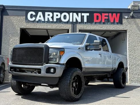 Used 2016 Ford F250 Lariat w/ Lariat Ultimate Package AWD/4WD image 2