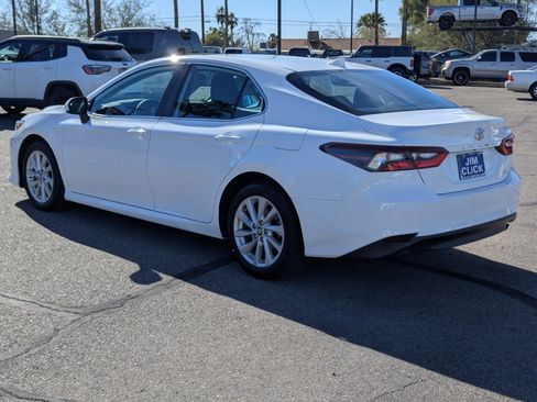 Used 2023 Toyota Camry LE image 4