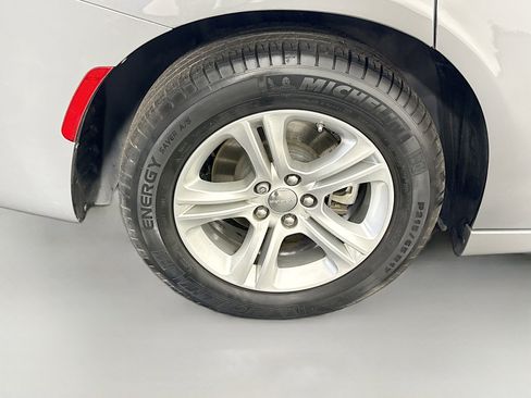 Used 2023 Dodge Charger SXT image 33