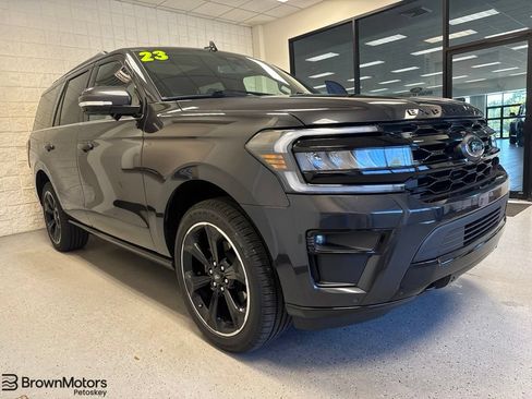 Used 2023 Ford Expedition Limited AWD/4WD image 1