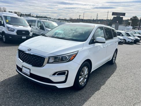 Used 2020 Kia Sedona LX image 1