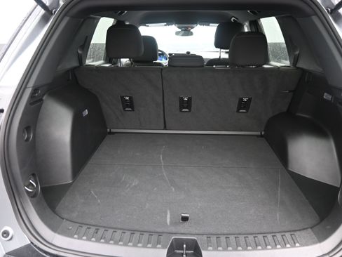 Used 2026 Chevrolet Equinox LT FWD image 19