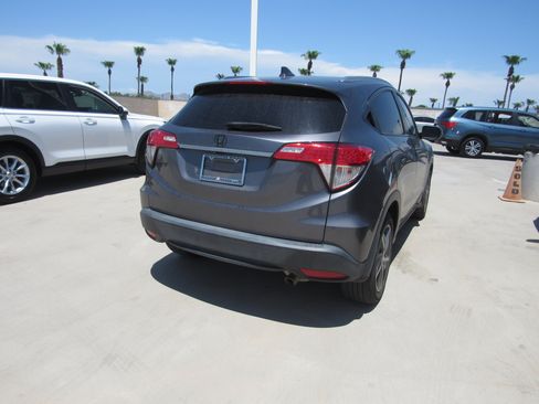 Used 2022 Honda HR-V EX image 3