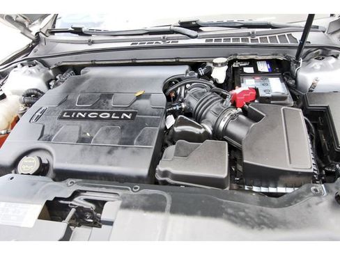 Used 2020 Lincoln Continental image 31