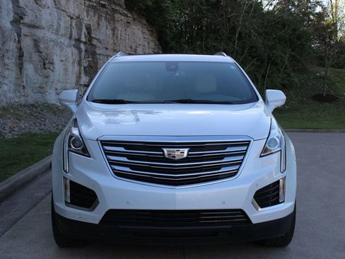 Used 2017 Cadillac XT5 Luxury w/ Driver Awareness Package image 5