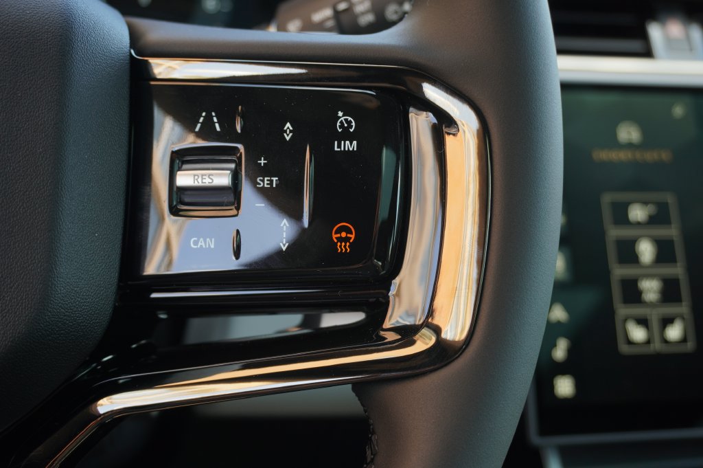 New 2026 Land Rover Range Rover Evoque S AWD/4WD image 17