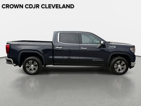 Used 2026 GMC Sierra 1500 SLT image 4