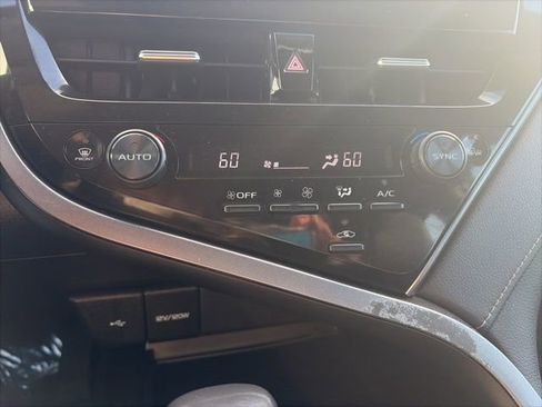 Used 2023 Toyota Camry SE image 25