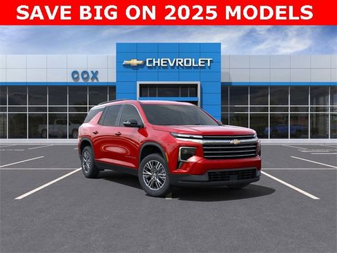 New 2025 Chevrolet Traverse LT image 1