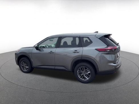 Used 2026 Nissan Rogue SV AWD/4WD image 10