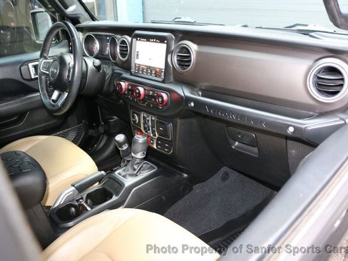 Used 2018 Jeep Wrangler Unlimited Rubicon w/ Dual Top Group image 28