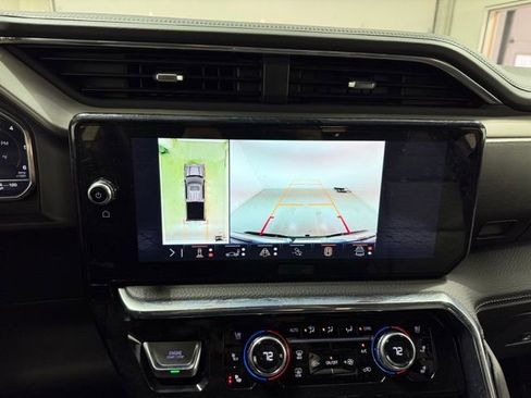 Certified 2025 GMC Sierra 1500 Denali image 19