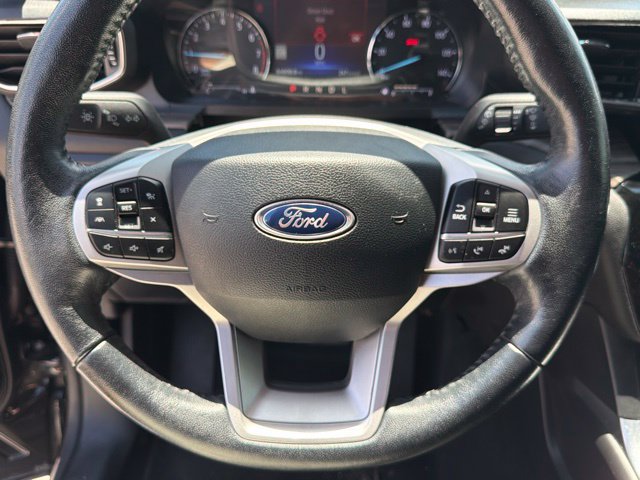 Used 2023 Ford Explorer Limited w/ Equipment Group 301A RWD image 32
